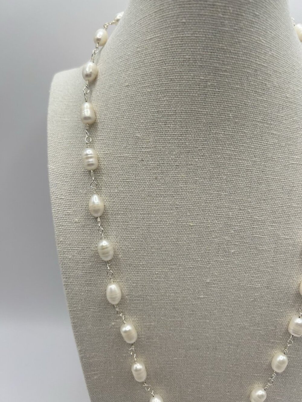 Freshwater Pearl Necklace Silver Tone Jewelry Classic Pearls Christmas Jewelry - Picture 3 of 8